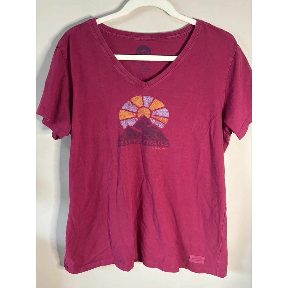 Life is Good Wmns Happy Trails Mountain‎ Graphic V-Neck Crusher Tee Berry Pink L